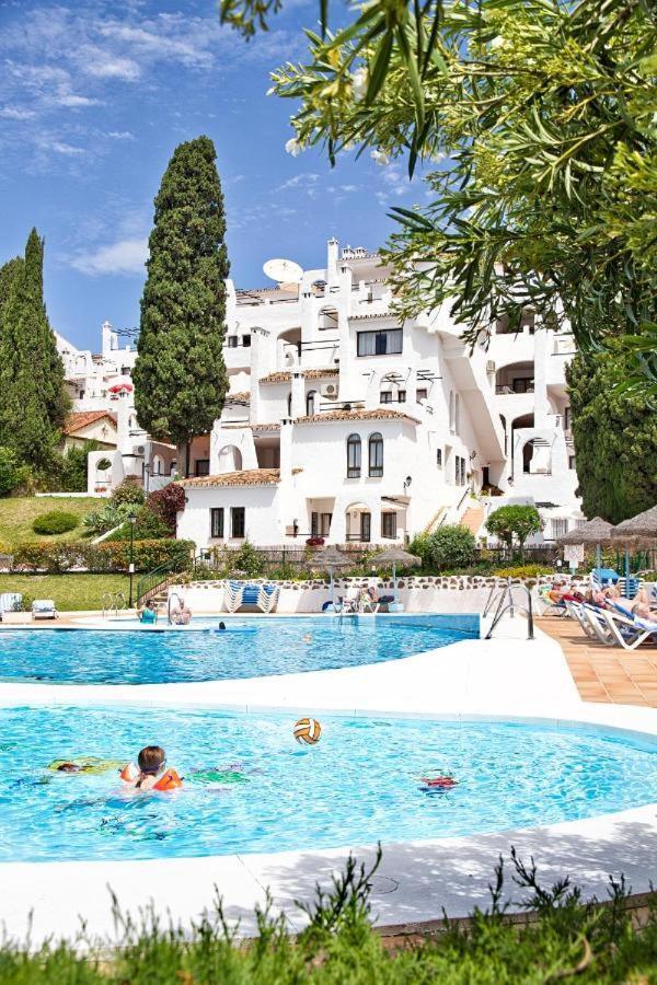 Pueblo Evita Apartment In Exclusive Holiday Complex Benalmádena Buitenkant foto